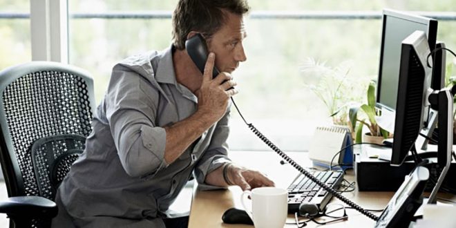 ارتباط تلفنی با مشتری