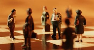 استراتژی رقابتی مایلز و اسنو