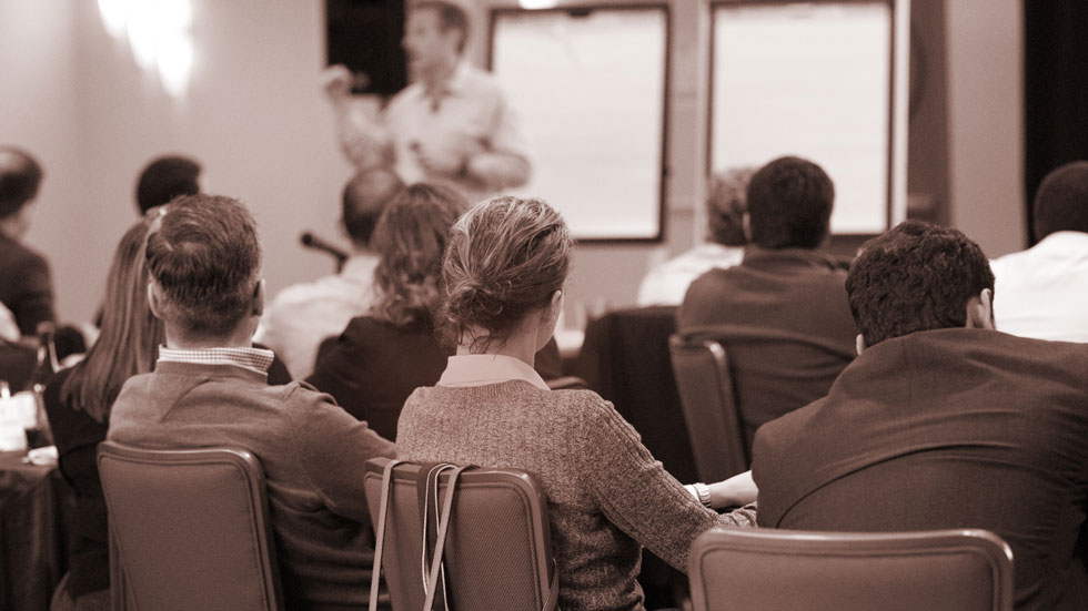 طراحی کار پویا و بررسی و تشکیل جلسات