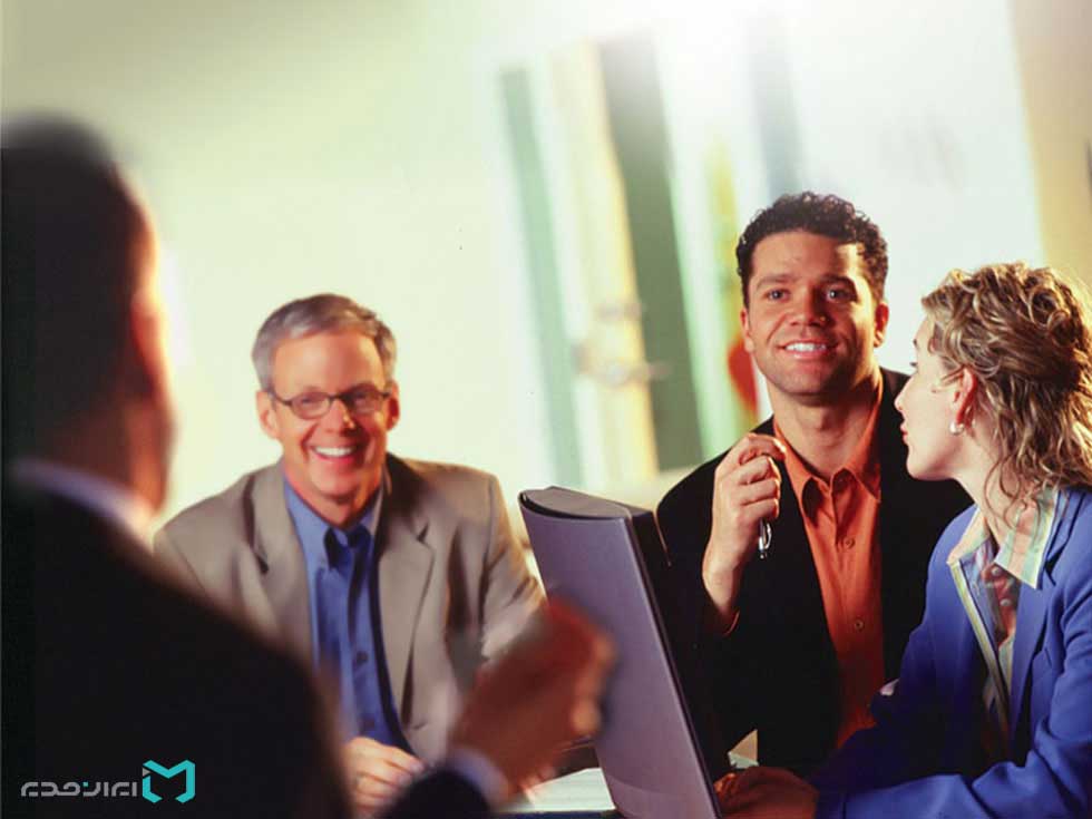 آگاهی از برند و معاشرت با مشتری